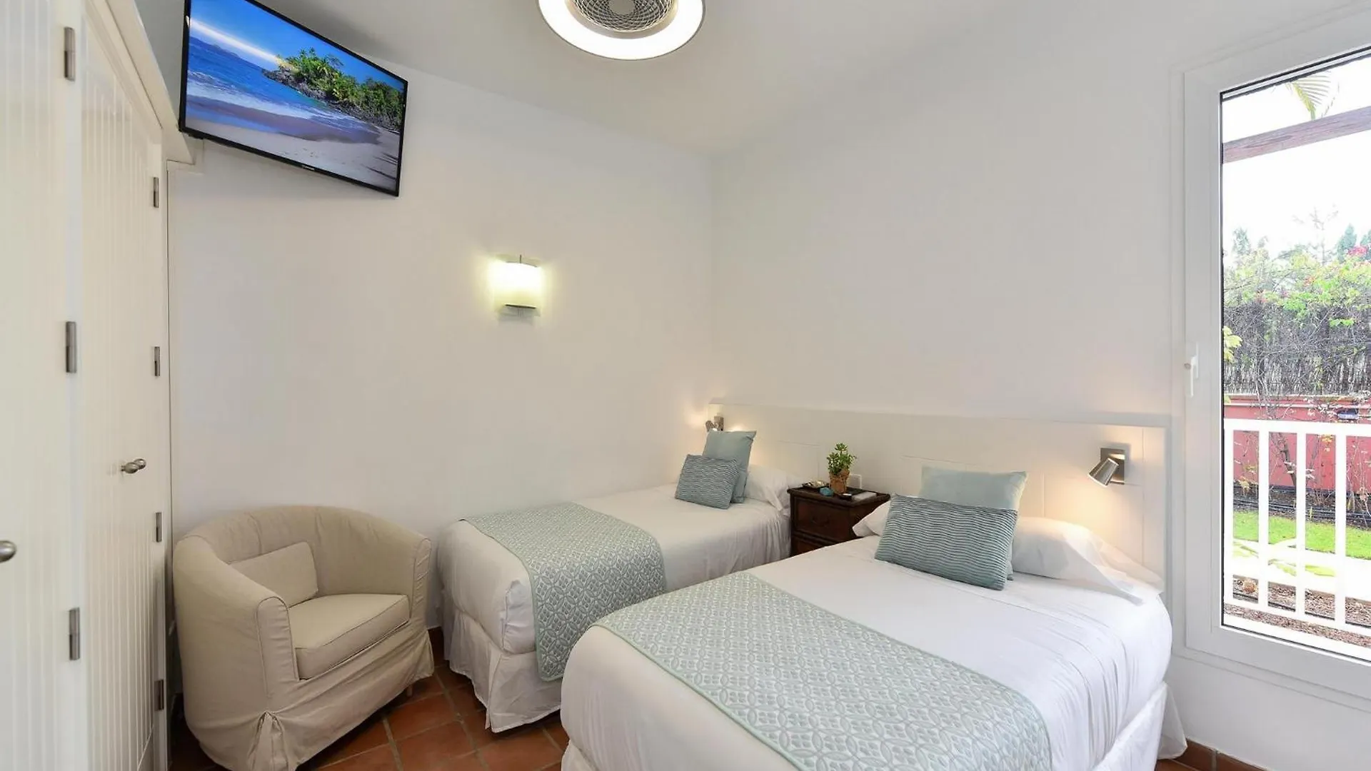 Villa Maspalomas Lux Luxury Retreat In Gran Canaria Private Heated Pool Wonderdul Terrace Area With Dining Area And Bbq Minutes From Popular, Spain