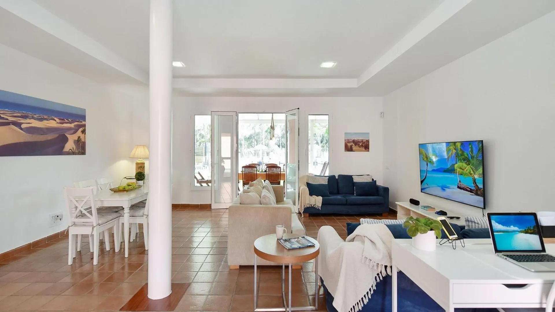 Villa Maspalomas Lux Luxury Retreat In Gran Canaria Private Heated Pool Wonderdul Terrace Area With Dining Area And Bbq Minutes From Popular,