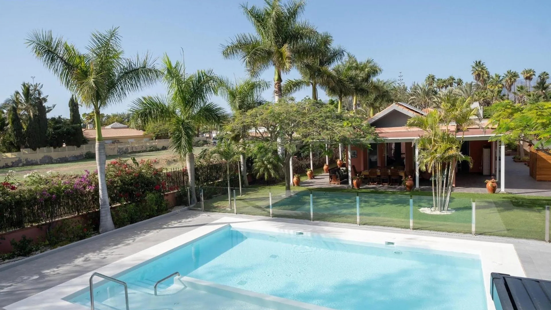 Villa Maspalomas Lux Luxury Retreat In Gran Canaria Private Heated Pool Wonderdul Terrace Area With Dining Area And Bbq Minutes From Popular, Spain