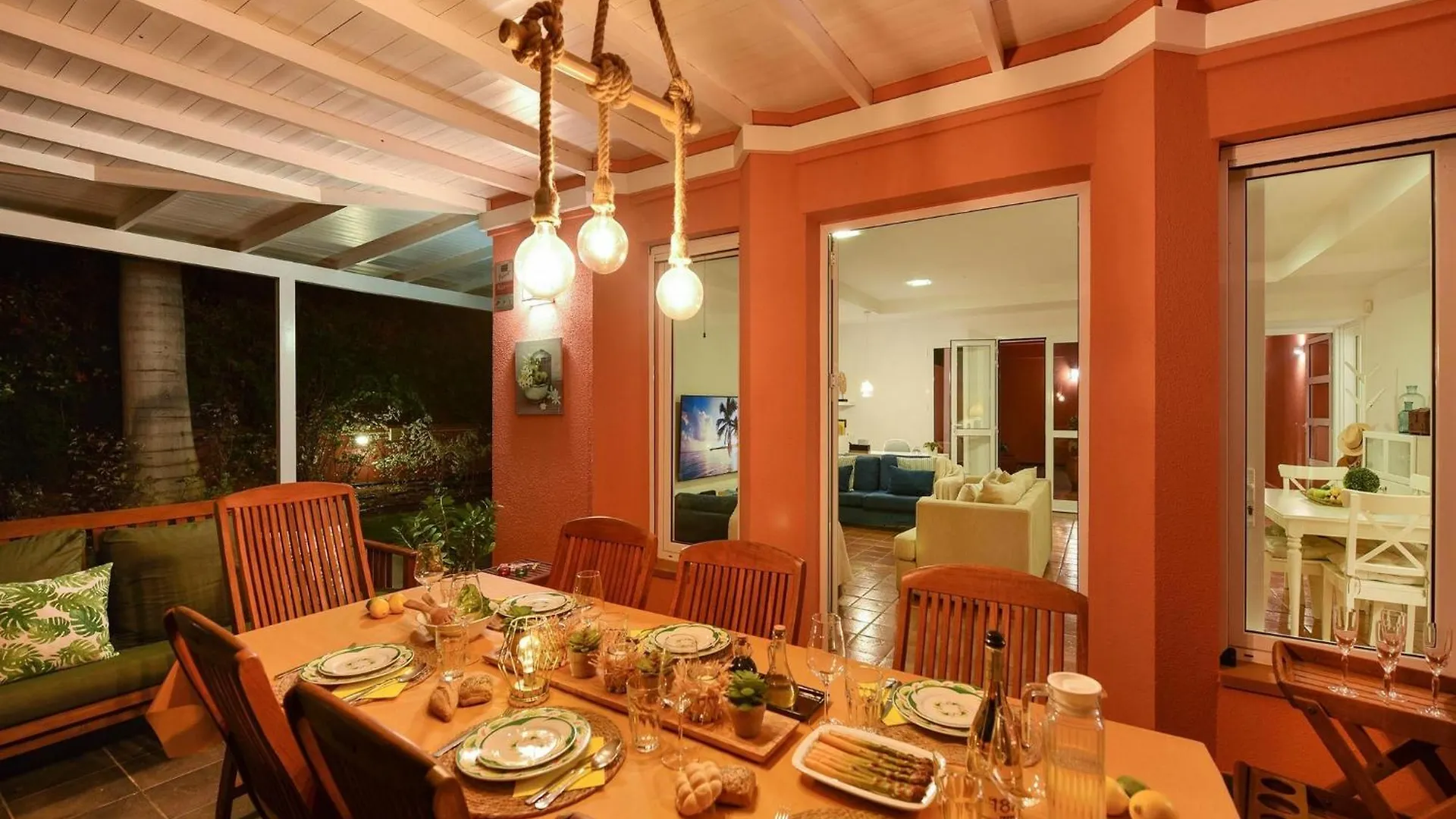 Villa Maspalomas Lux Luxury Retreat In Gran Canaria Private Heated Pool Wonderdul Terrace Area With Dining Area And Bbq Minutes From Popular, Spain