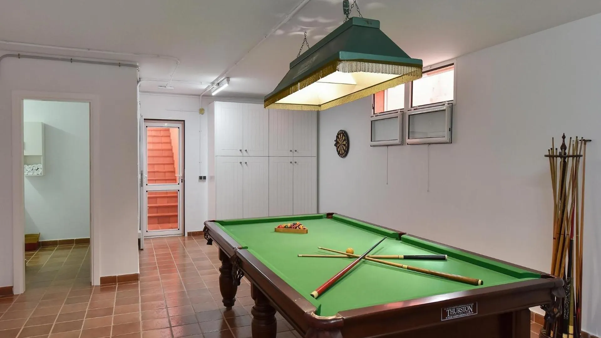 Villa Maspalomas Lux Luxury Retreat In Gran Canaria Private Heated Pool Wonderdul Terrace Area With Dining Area And Bbq Minutes From Popular, Las Palmas de Gran Canaria