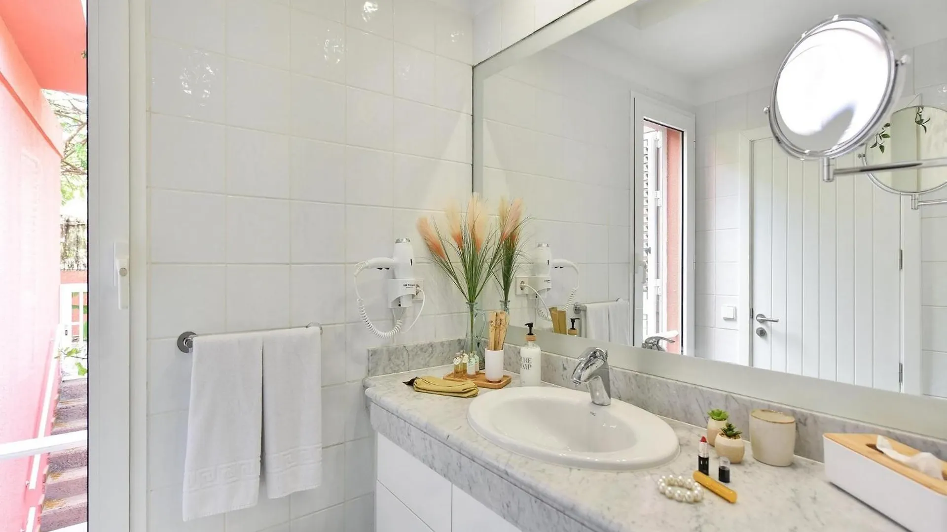 Villa Maspalomas Lux Luxury Retreat In Gran Canaria Private Heated Pool Wonderdul Terrace Area With Dining Area And Bbq Minutes From Popular,