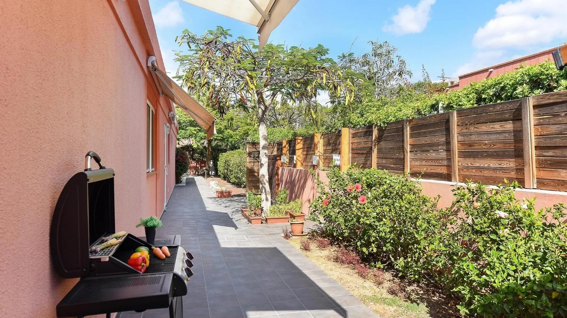 Villa Maspalomas Lux Luxury Retreat In Gran Canaria Private Heated Pool Wonderdul Terrace Area With Dining Area And Bbq Minutes From Popular, Spain