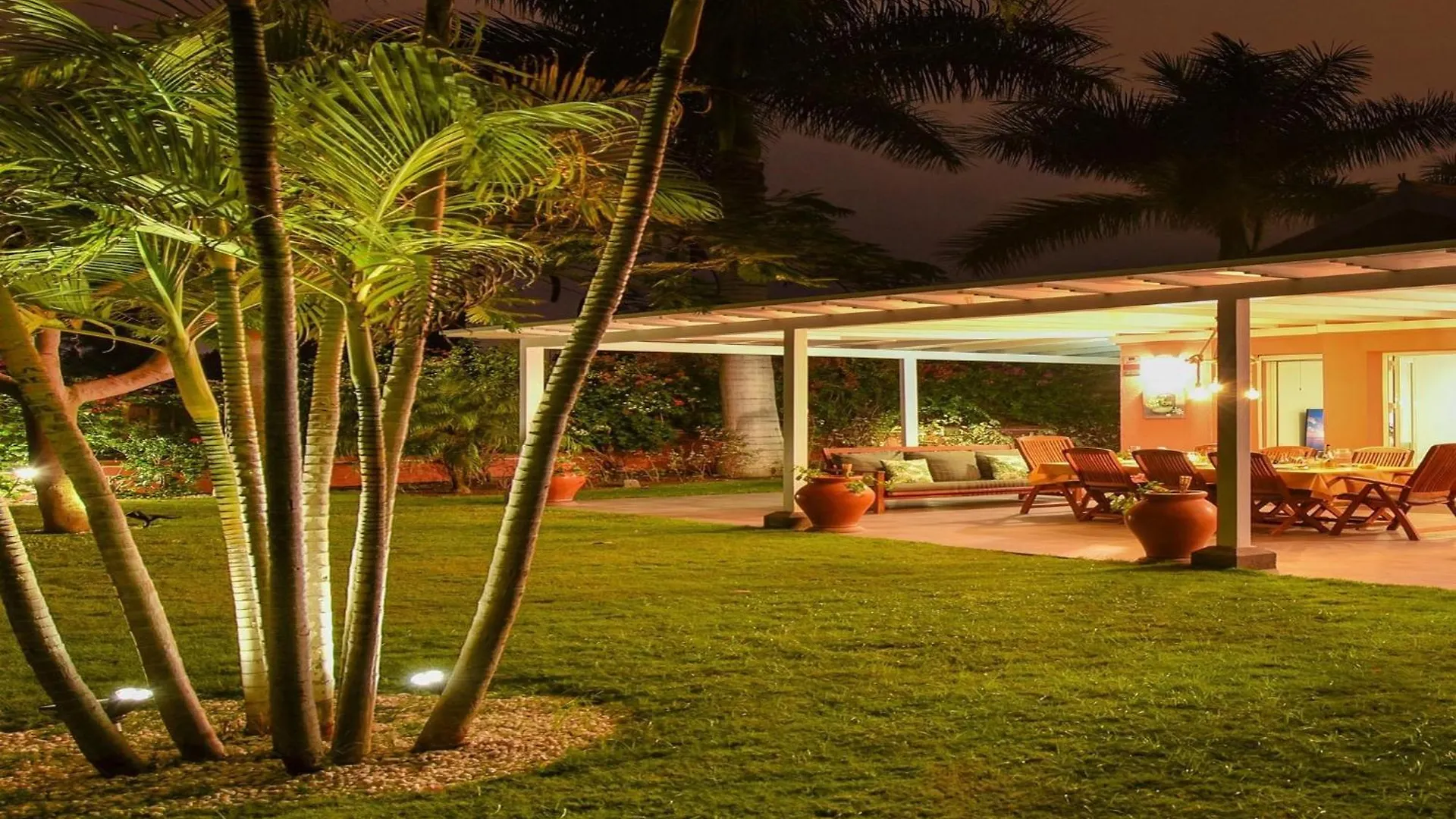 Villa Maspalomas Lux Luxury Retreat In Gran Canaria Private Heated Pool Wonderdul Terrace Area With Dining Area And Bbq Minutes From Popular,